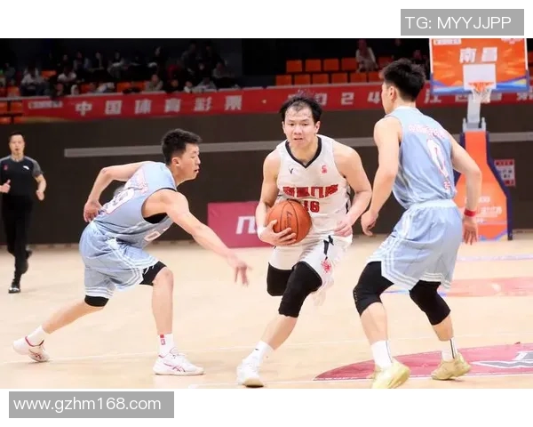 孙悦与张镇麟的巅峰对决谁将成为篮球场上的新传奇 孙悦与张镇麟的巅峰对决谁将成为篮球场上的新传奇