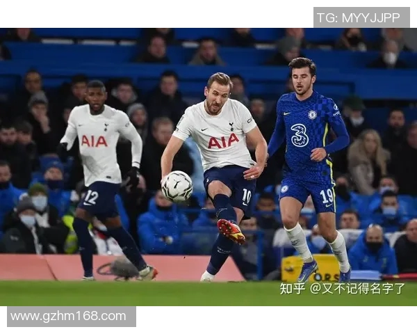 2019年英超经典对决热刺与切尔西的激烈较量回顾与分析